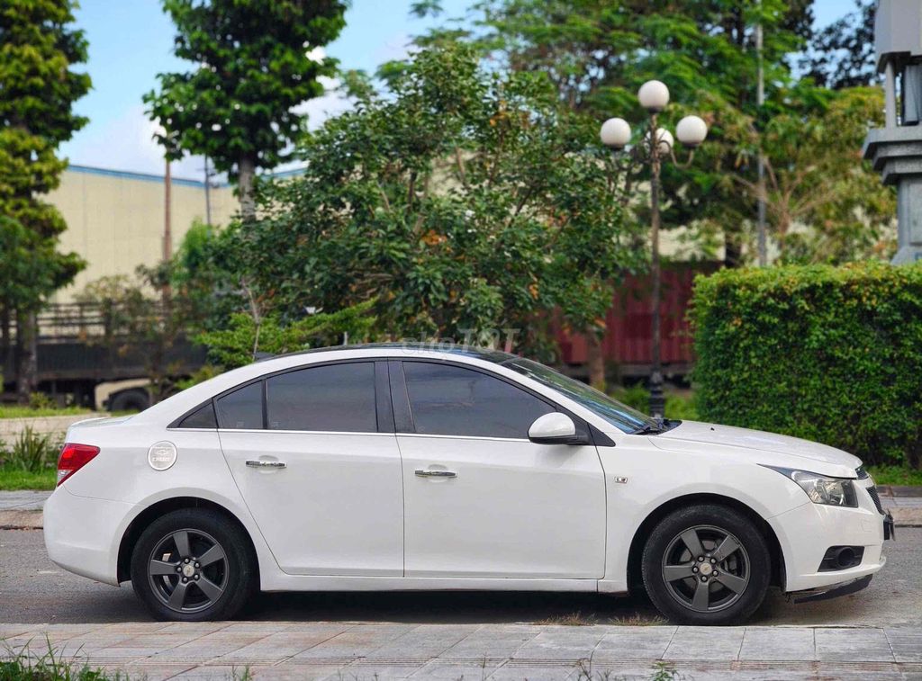 Cruze dklđ 2012 siêu cọp  Tầm ti ền này mà đẹp này. Mua bán Ô tô tại Thành phố Thuận An Bình Dương được đăng bởi Đỗ Đức Huy hình 12