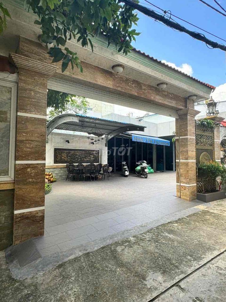 Аренда · 3 комн. · 400 м² · Quận Gò Vấp, ул. Hẻm 945 Quang Trung