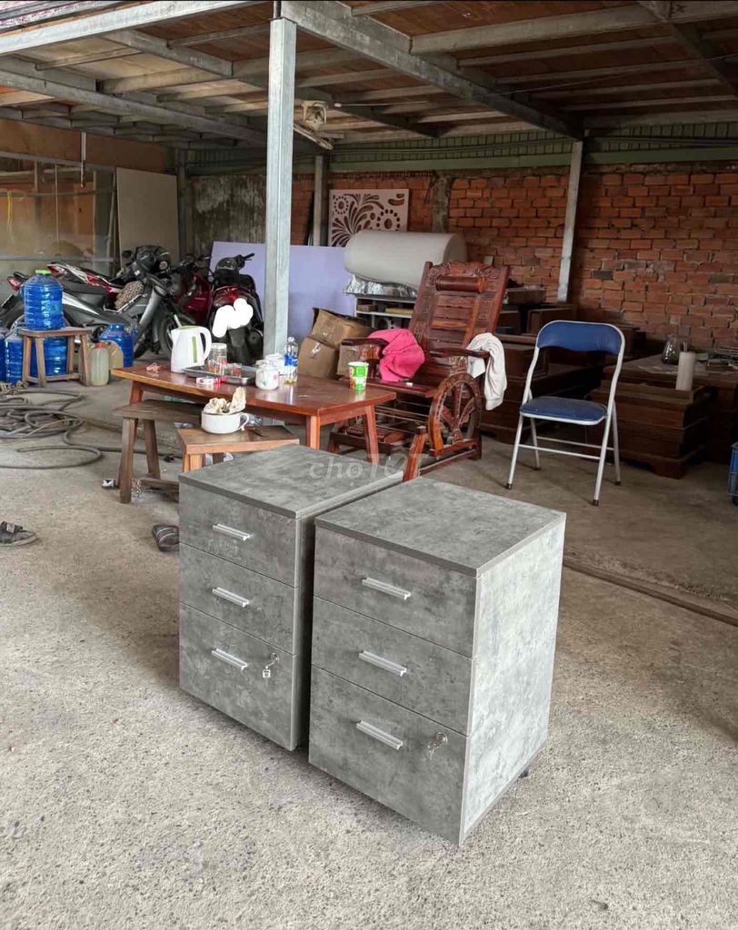 2 Tủ kệ gia đình Gỗ MDF, Sắt Xám C65xN40xS45. Mua bán Tủ, kệ gia đình tại Huyện Hóc Môn Tp Hồ Chí Minh được đăng bởi Nội Thất Bàn Ghế Giá Rẻ hình 1