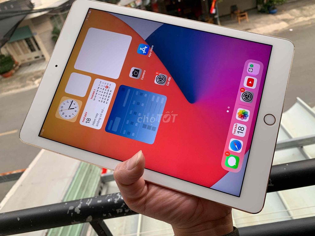 iPad Air 2 32GB Vàng Gold đẹp mắt, ios 15, Game