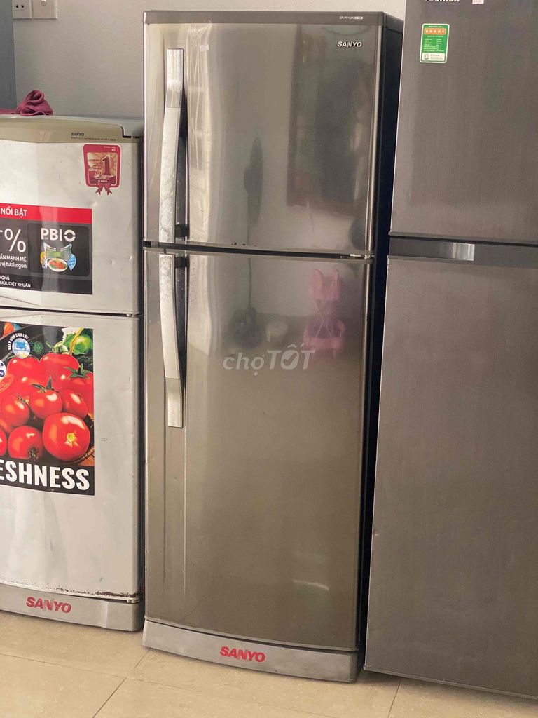 Tủ lạnh Sanyo 207L Xám. Mua bán Tủ lạnh tại Quận Liên Chiểu Đà Nẵng được đăng bởi Minh Khôi hình 1