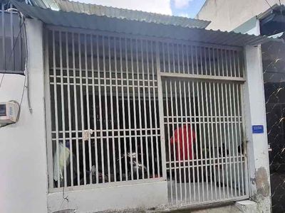 Nhà bán Ngay Ngã Tư Ga - Q12. Mua bán nhà ở tại Quận 12 Tp Hồ Chí Minh được đăng bởi Hoàng Hương