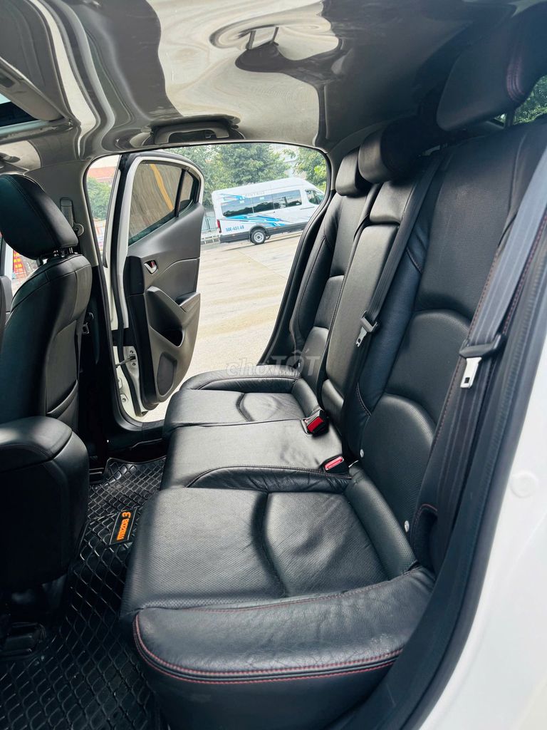Mazda 3 1.5 AT 2016 (Hatback) -368tr. Mua bán Ô tô tại Thành phố Dĩ An Bình Dương được đăng bởi Siêu Thị Ô Tô Bình Dương  hình 13