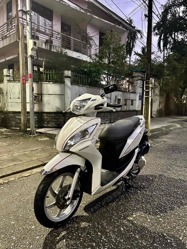 Vision 2014 xe đẹp máy êm 14tr500 ***. Mua bán Xe máy tại Thành phố Huế Thừa Thiên Huế được đăng bởi Xe Máy Trường An Phát hình 4