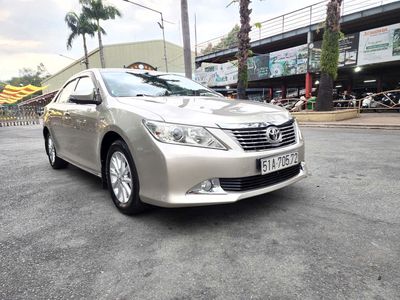 Toyota Camry 2014 2.0E 93000 km Vàng cát