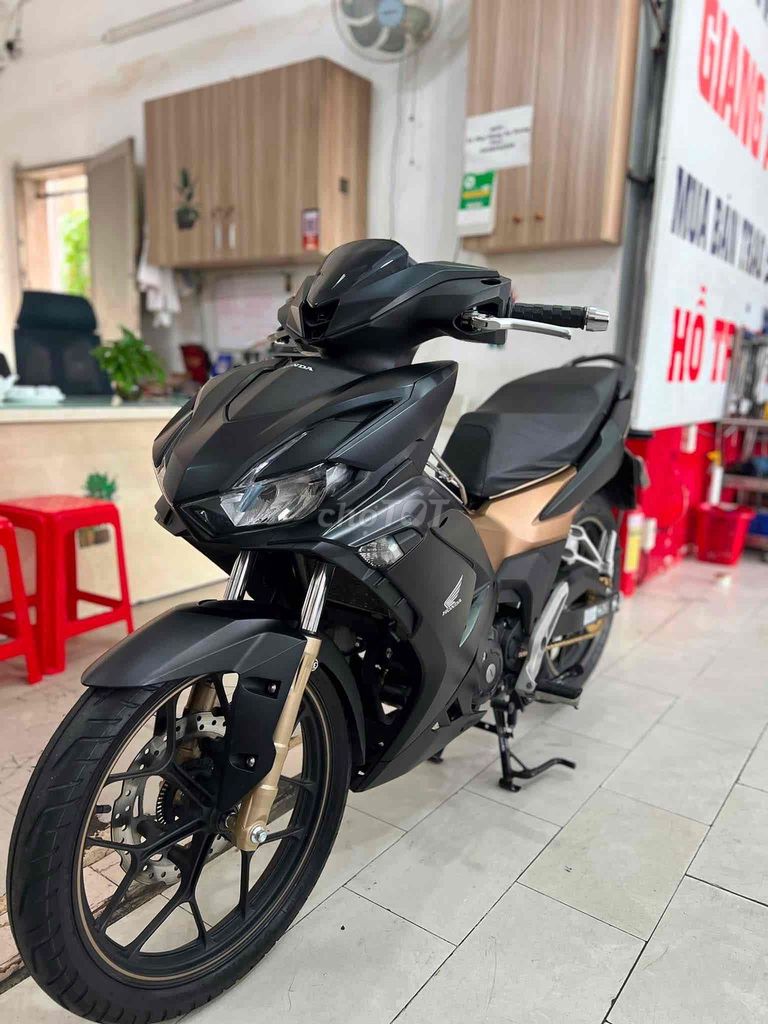 Хонда Виннер X 150 ABS 2023 Черно-серый