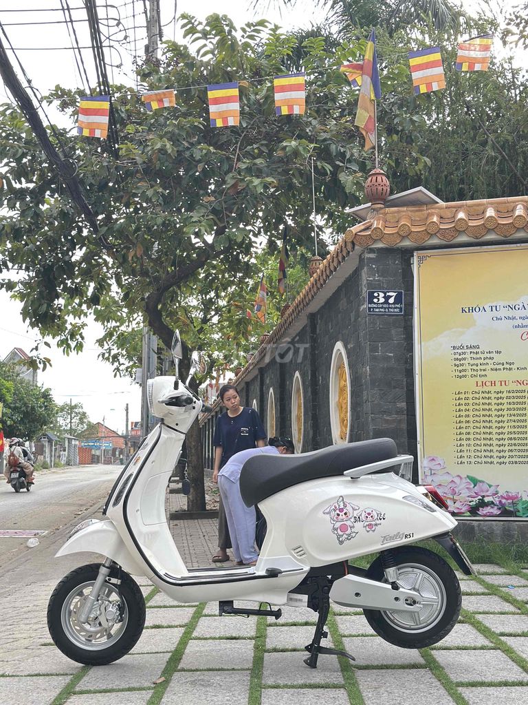 🌈 Xe Điện AirLG R51 2024 Odo 2.309Km Như Mới. Mua bán Xe điện tại Thành phố Thủ Đức Tp Hồ Chí Minh được đăng bởi Xe Máy Trường Thịnh hình 5