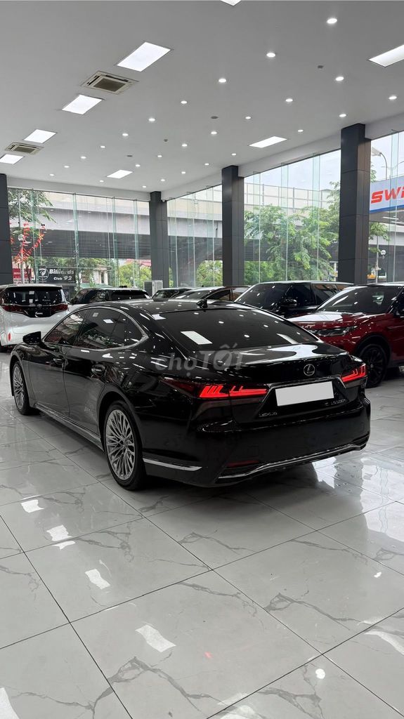Bán Lexus LS500h sản xuất 2025 siêu lướt 600 Km.. Mua bán Ô tô tại Quận Bắc Từ Liêm Hà Nội được đăng bởi Mr Hợi  hình 6