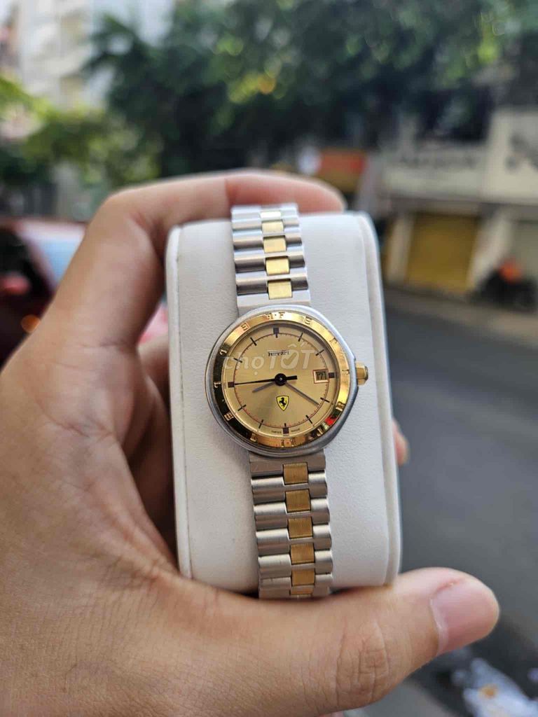 Đồng hồ nội địa Nhật Ferrari Swiss Made Gold Plate