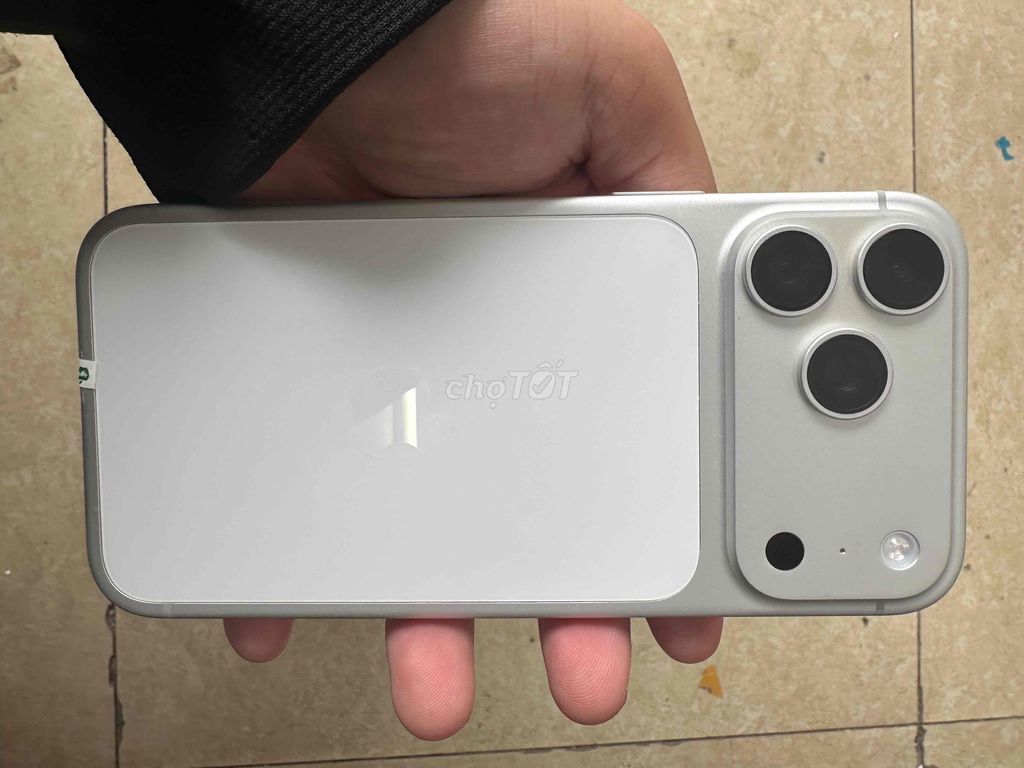 Apple iPhone 17 Pro Max 256GB Bạc VNA 99%. Mua bán Điện thoại tại Quận Tây Hồ Hà Nội được đăng bởi Magic hình 1