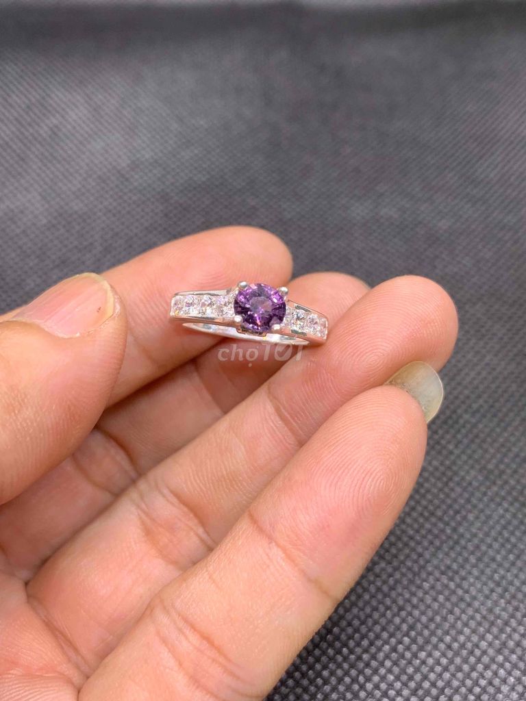 nhẫn bạc đá spinel thiên nhiên đã kiểm định