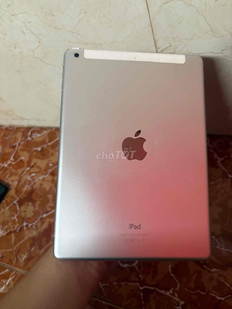 ipad ari 1 16GB co sim có tk xạ binh thuong