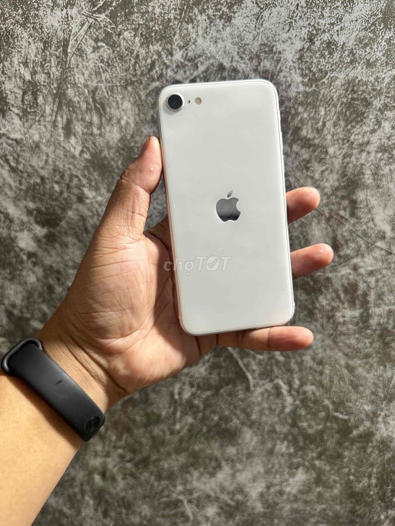 iPhone SE 2020 Zin 64g ios 15. Mua bán Điện thoại tại Thị xã Bến Cát Bình Dương được đăng bởi Ti Ti Store hình 1