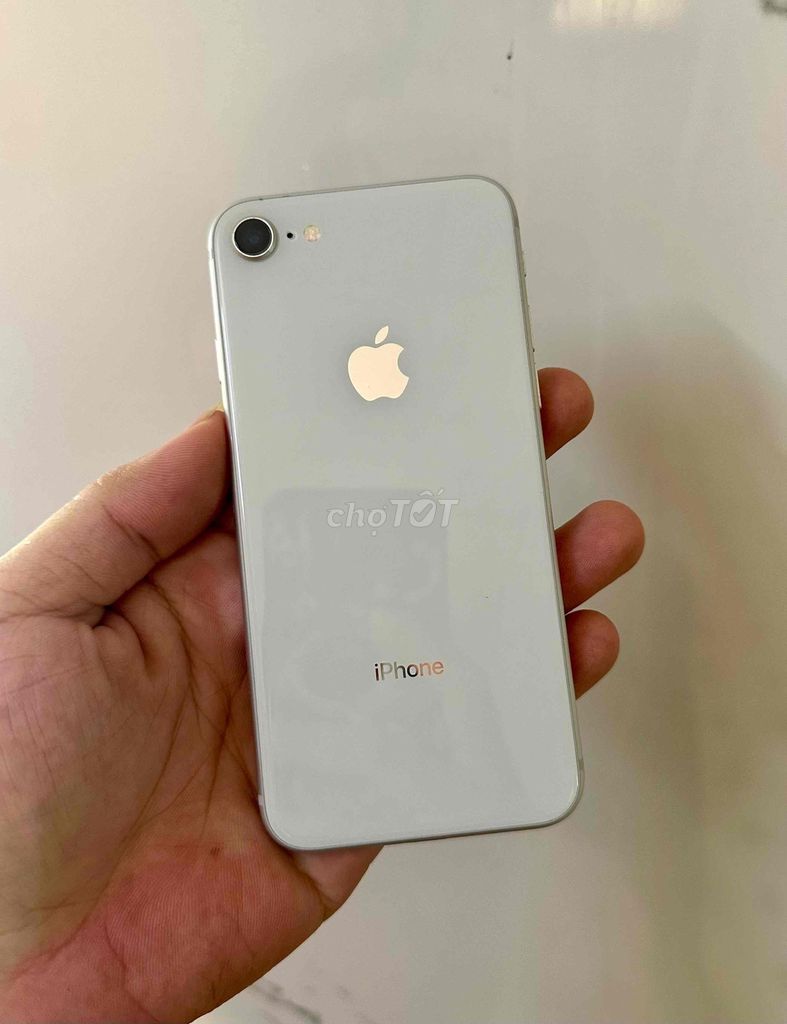 iPhone 8 64GB nguyên zin. Mua bán Điện thoại tại Quận Ngũ Hành Sơn Đà Nẵng được đăng bởi Huy hình 1