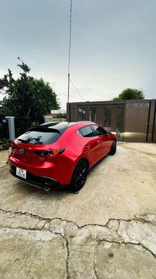 Mazda 3 Sport đỏ