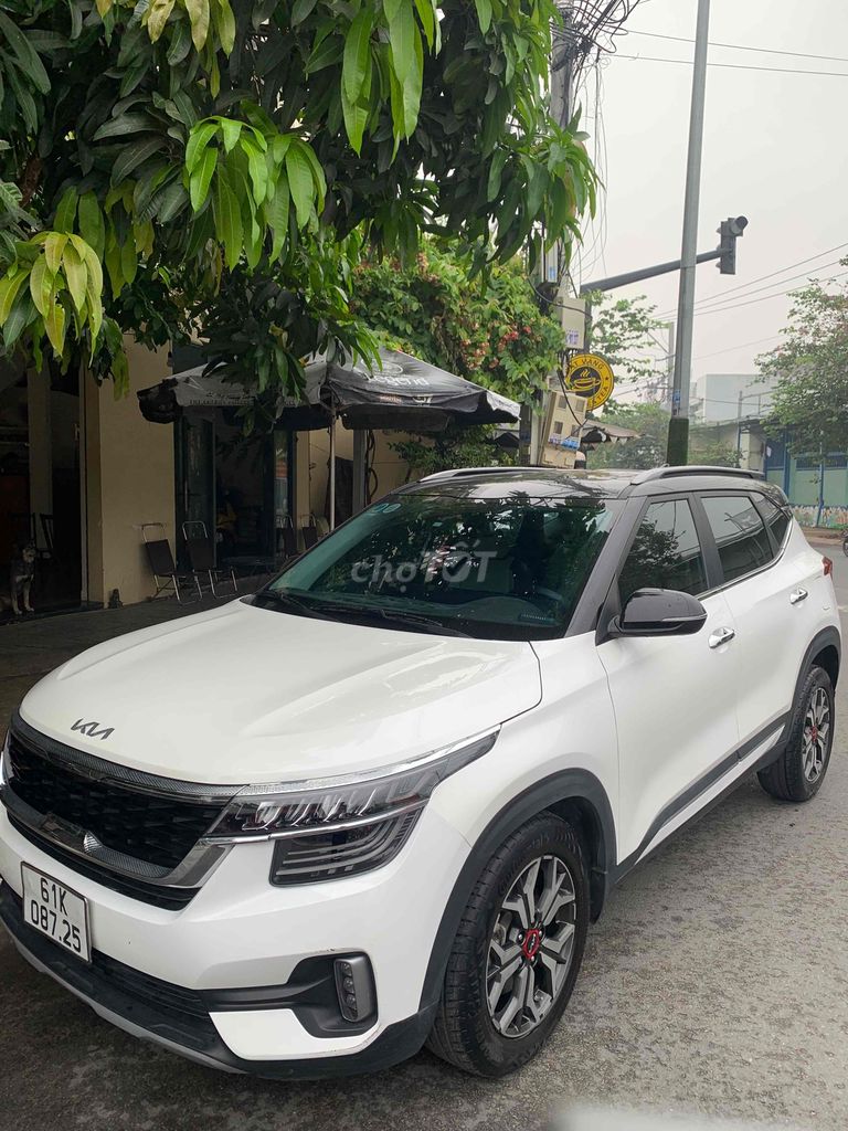 Kia Seltos 2022 1.6 premium  - 16000 km. Mua bán Ô tô tại Thành phố Dĩ An Bình Dương được đăng bởi Thiều Đại Dũng hình 1