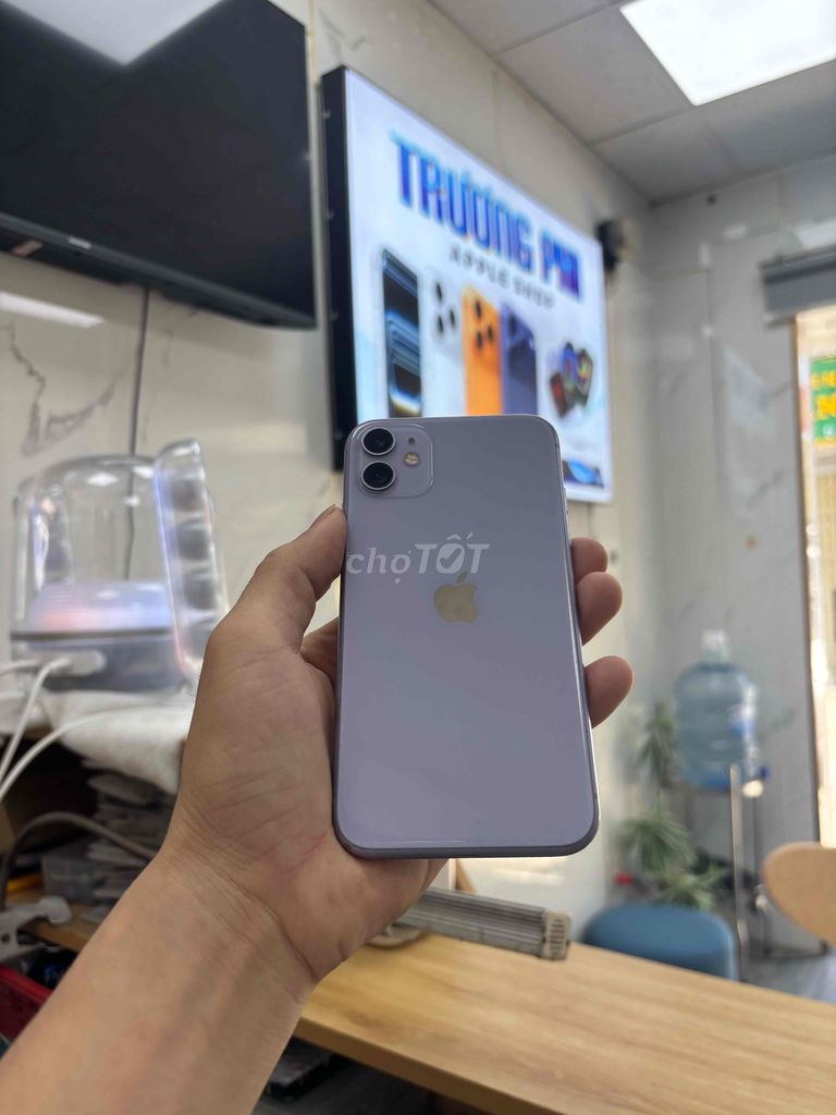 Apple iPhone 11 64GB Tím. Mua bán Điện thoại tại Quận Sơn Trà Đà Nẵng được đăng bởi Diễm Diễm hình 1