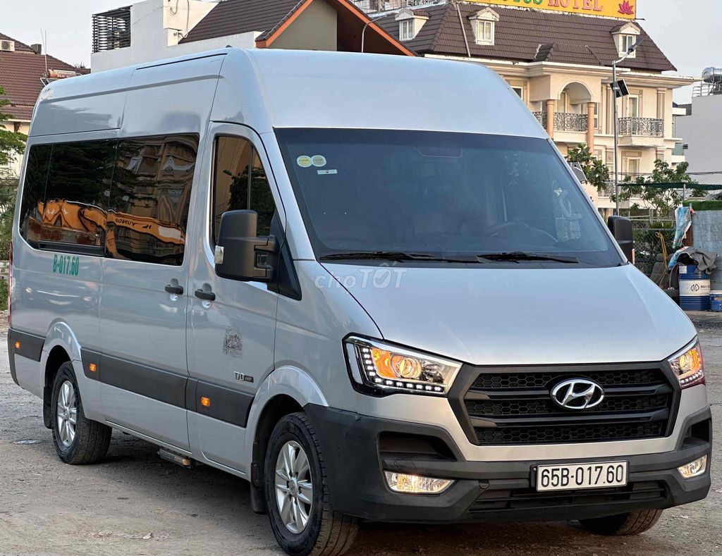 Hyundai Solati 2019 không kinh doanh zin rất đẹp. Mua bán Ô tô tại Quận Bình Tân Tp Hồ Chí Minh được đăng bởi Xe Hồng Minh hình 4