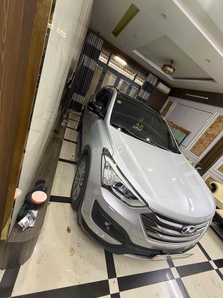 Hyundai SantaFe 2014 серебристый автомат 107000 км