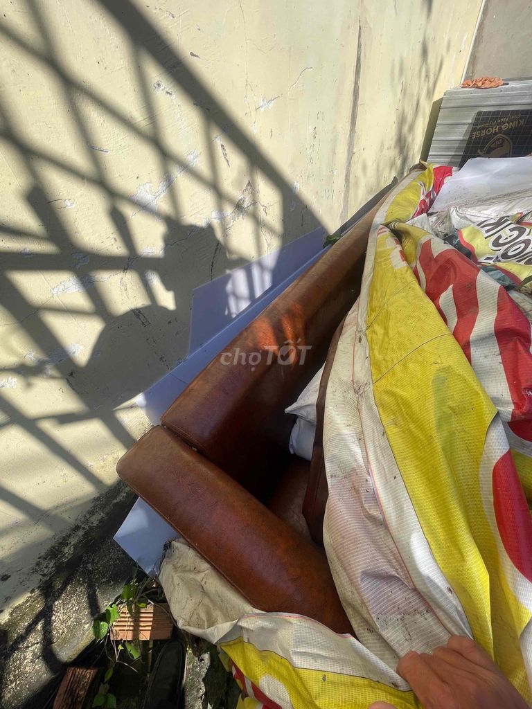 Ghế sofa da màu Nâu 800x1200mm. Mua bán Bàn ghế tại Thành phố Nha Trang Khánh Hòa được đăng bởi Hoàn hình 1