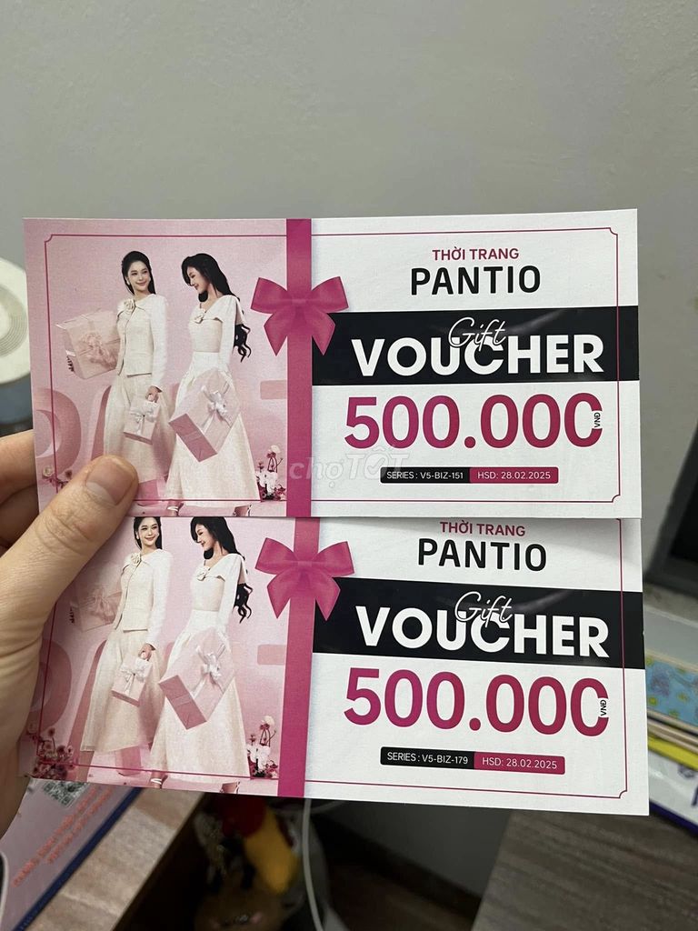 Voucher mua quần áo