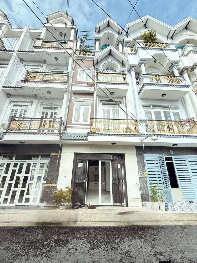 Аренда · 4 комн. · 64 м² · Huyện Nhà Bè, ул. Đường Huỳnh Tấn Phát