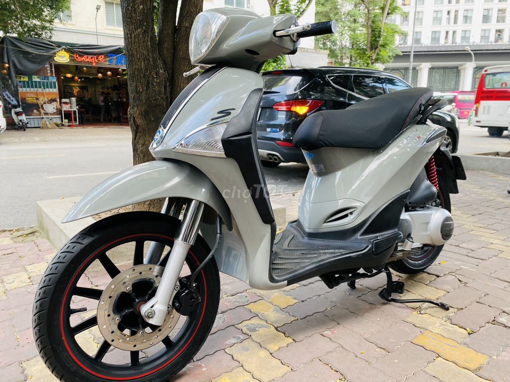 PIAGGIO LIBERTY 125IE TRẮNG CHÍNH CHỦ BIỂN 29. Mua bán Xe máy tại Quận Nam Từ Liêm Hà Nội được đăng bởi Hoàng Lan hình 4
