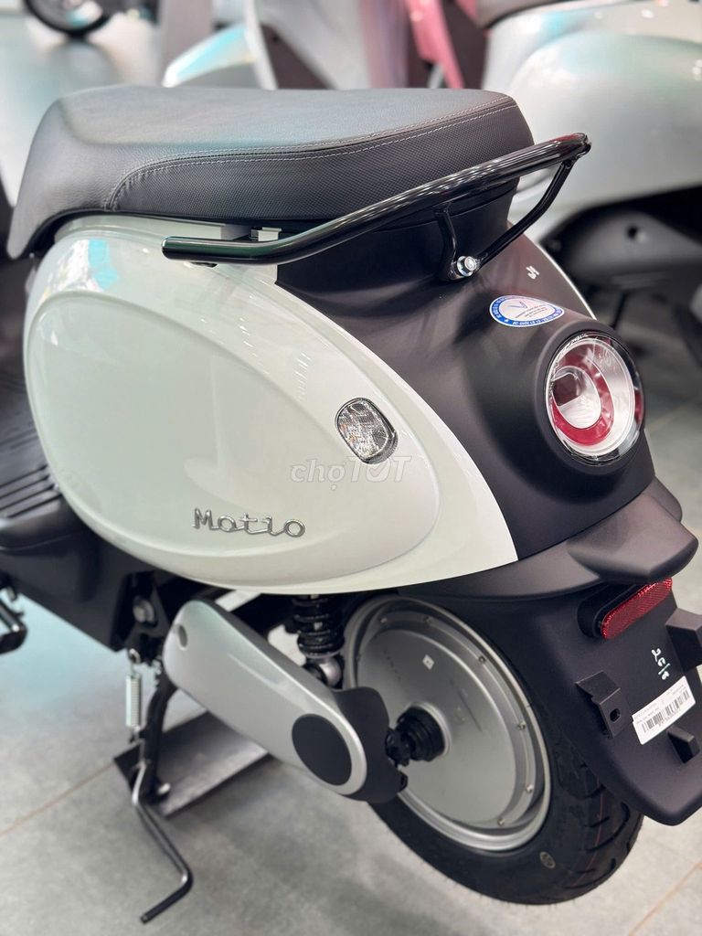 VINFAST MOTIO_XE ĐIỆN KHÔNG CẦN BẰNG LÁI + VOUCHER. Mua bán Xe điện tại Thành phố Biên Hòa Đồng Nai được đăng bởi VinFast Giải Pháp Việt hình 4