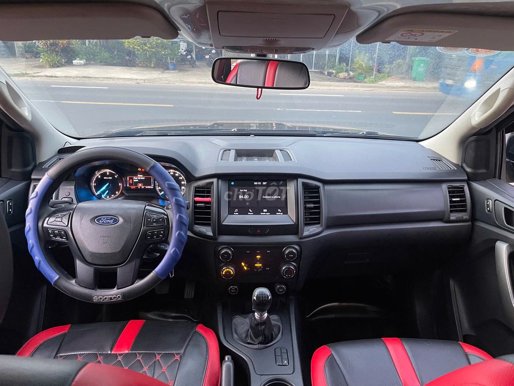 Ford Ranger 2021 XLS 2.2L 4x2 MT - đẹp keng. Mua bán Ô tô tại Huyện Tân Phú Đồng Nai được đăng bởi Salon AUTO THÀNH TRUNG Đồng Nai hình 14