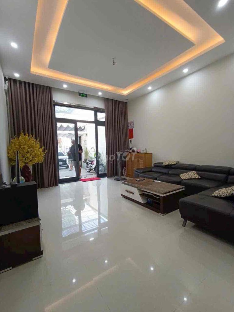 Аренда · 5 комн. · 125 м² · Quận Ngũ Hành Sơn, ул. Đường Phan Tứ