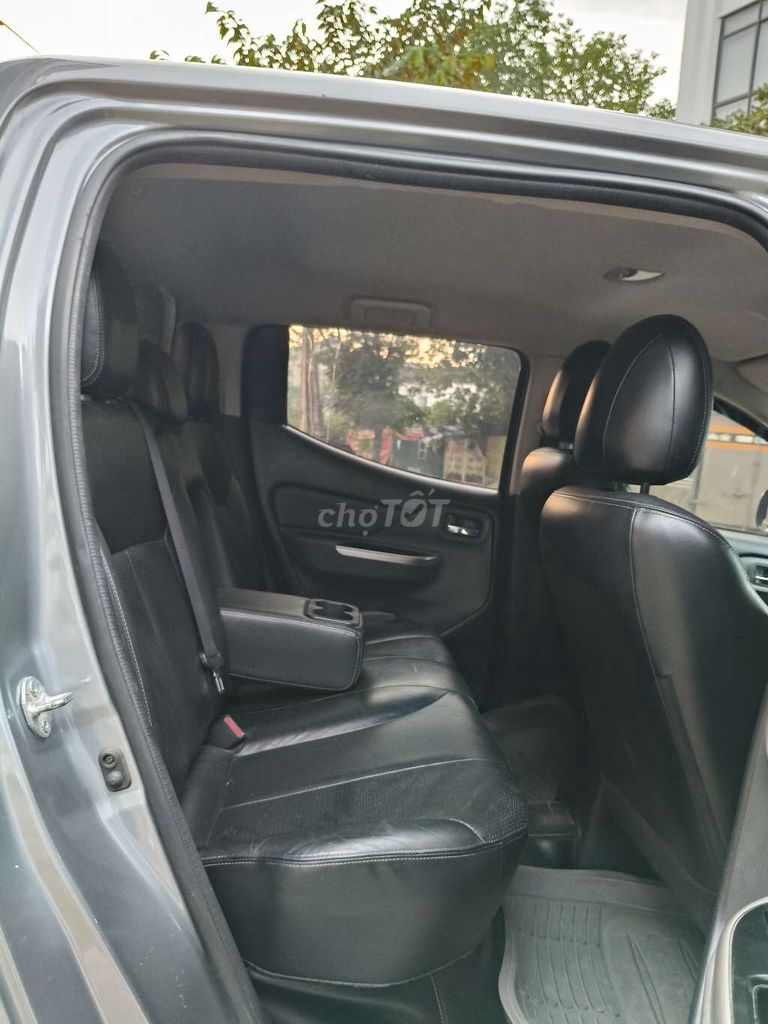 Mitsubishi Triton 2016 4x4 AT - 120000 km. Mua bán Ô tô tại Huyện Thanh Trì Hà Nội được đăng bởi Chuyên mua bán xe Bán Tải Lướt  hình 16