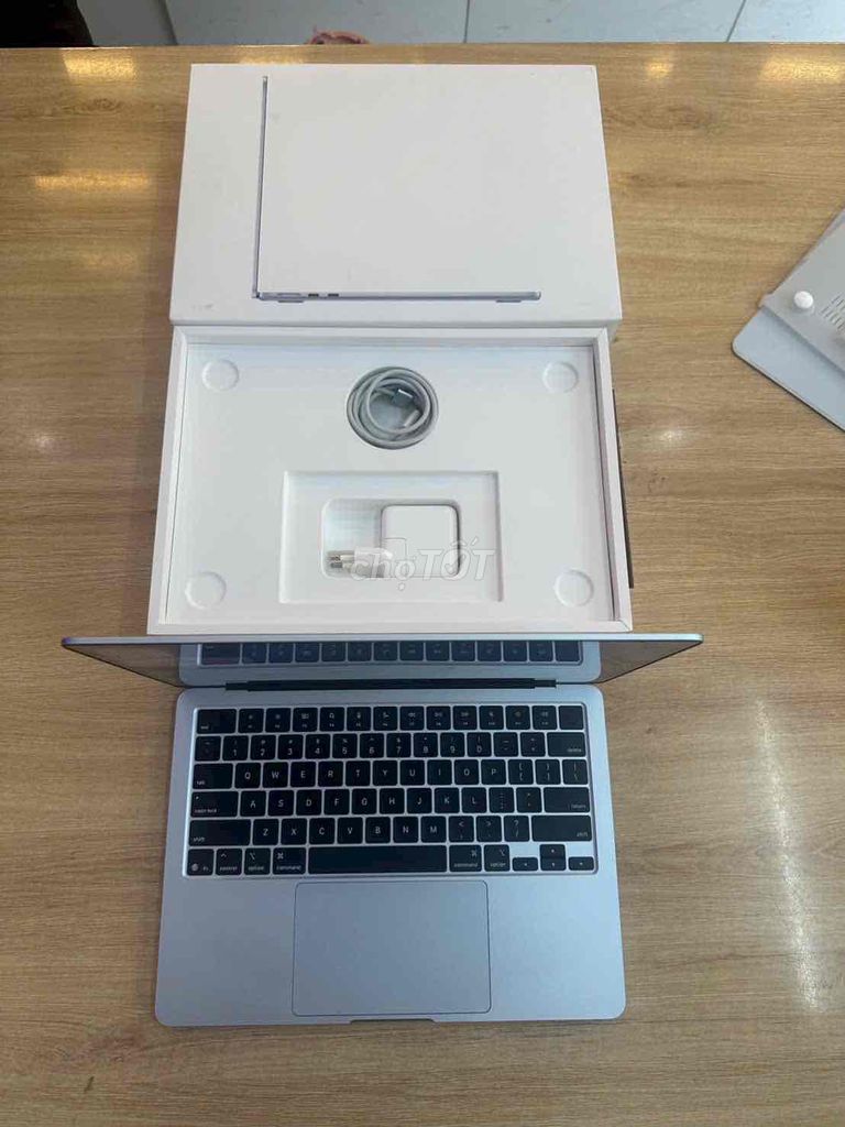 Apple MacBook Air 13 inch M4 24GB/1TB Sky Blue. Mua bán Laptop tại Thành phố Thủ Đức Tp Hồ Chí Minh được đăng bởi KHÔI MINH hình 1
