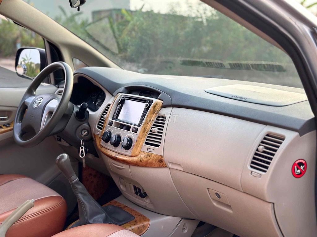 Toyota Innova 2014 E Bạc. Mua bán Ô tô tại Quận Hà Đông Hà Nội được đăng bởi Ánh Minh hình 10