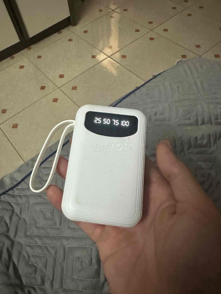 Pin sạc dự phòng 20.000mAh Trắng. Mua bán Phụ kiện (Màn hình, Chuột...) tại Quận Ba Đình Hà Nội được đăng bởi Minh Dao hình 1