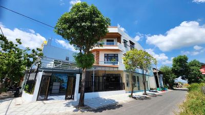 Nhà phố 140 m² · 4 PN · Đường La Bông 2