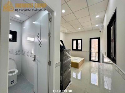 Mới 100% phòng 30m2 ban công ngay Nguyễn Xí gần Hutech , Ngoại Thương