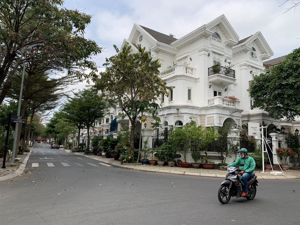 Biệt thự song lập góc 2 mặt tiền KDC Cityland Garden - Phan Văn Trị