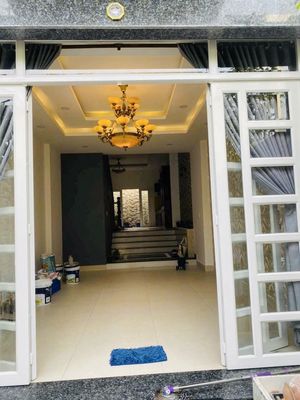 Nhà phố 72,7 m² · 4 PN · Đường Ngô Chí Quốc