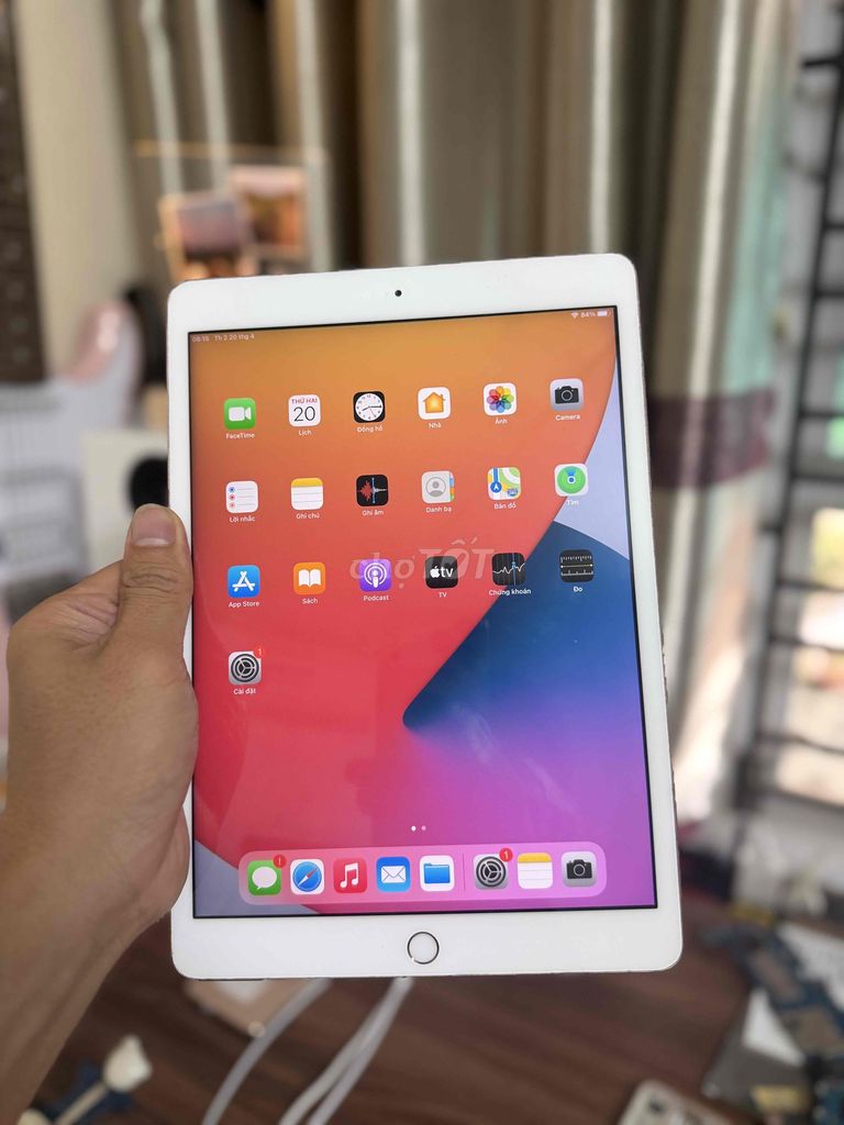 Apple iPad Gen 7 32GB Vàng. Mua bán Máy tính bảng tại Quận Dương Kinh Hải Phòng được đăng bởi Mr Công Công hình 1