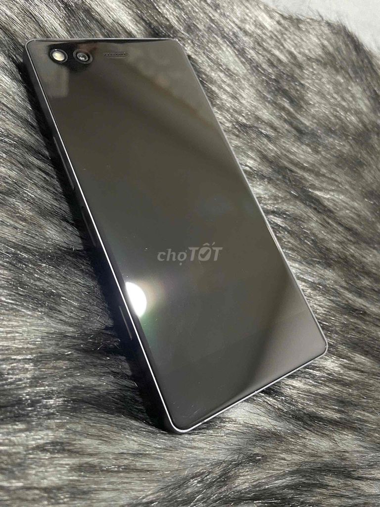 ZTE Axon M độc lạ Snap821