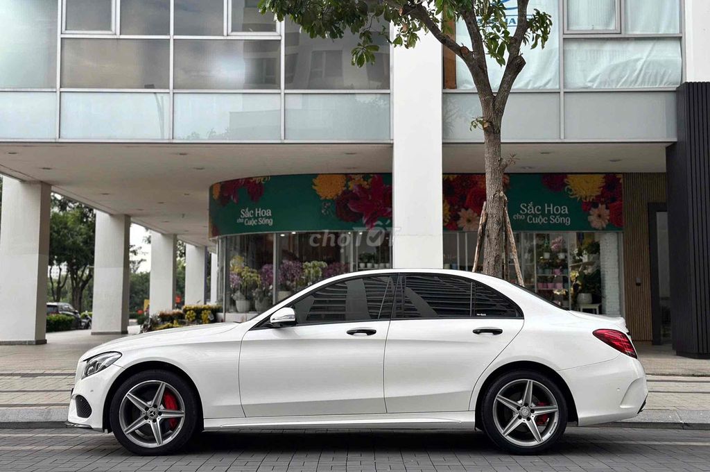 Mercedes C300 AMG 2017. Mua bán Ô tô tại Quận 7 Tp Hồ Chí Minh được đăng bởi cao minh phương  hình 3