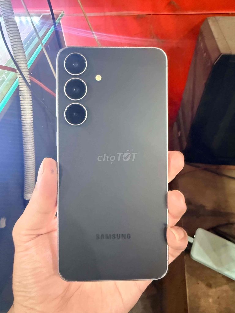 Samsung Galaxy S25 FE 256GB Đen. Mua bán Điện thoại tại Thành phố Thuận An Bình Dương được đăng bởi nguyễn thị tú hình 1