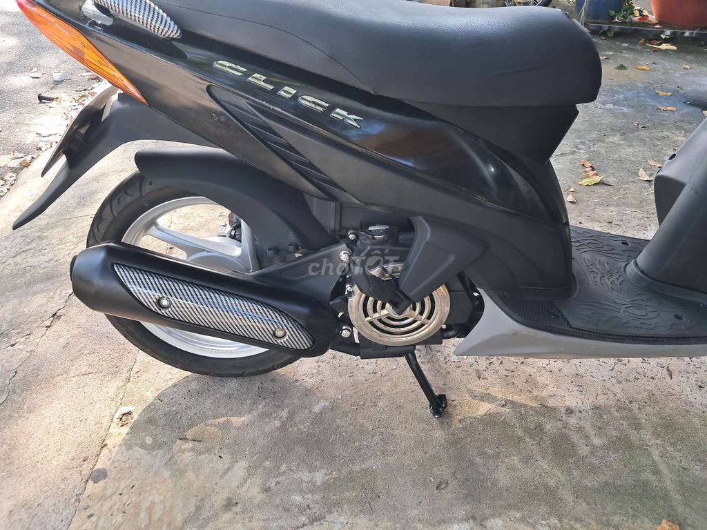 Click 2009..Máy êm ru..72S2-2100. Mua bán Xe máy tại Huyện Đất Đỏ Bà Rịa - Vũng Tàu được đăng bởi Trường hình 5