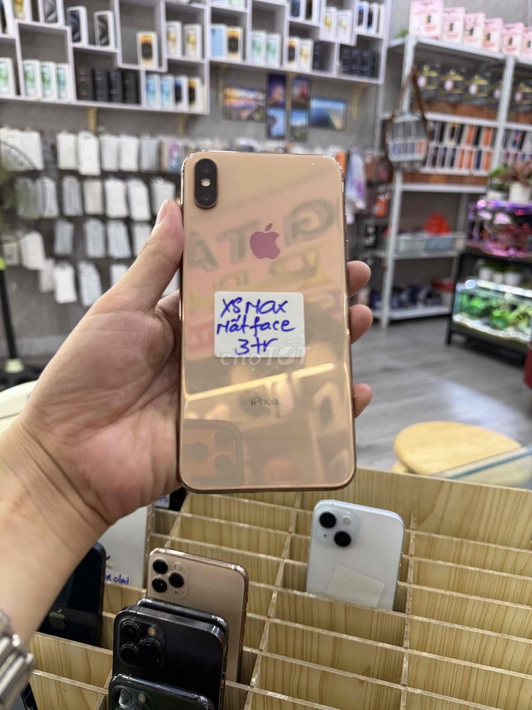 Apple iPhone XS Max 64GB Vàng giá rẻ. Mua bán Điện thoại tại Quận Hải Châu Đà Nẵng được đăng bởi Hoàng Táo 273 Nguyễn Hoàng hình 1