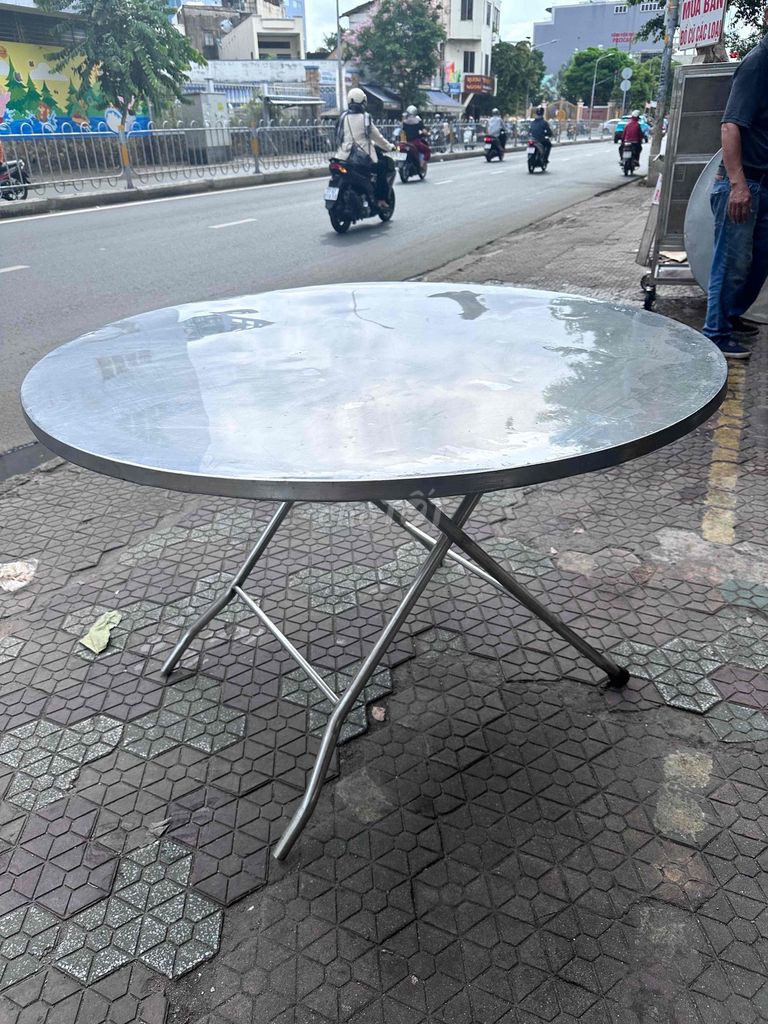 Bàn ăn tròn chân xếp gọn inox 304 dày. Mua bán Bàn ghế tại Quận Gò Vấp Tp Hồ Chí Minh được đăng bởi Thảo Nguyên hình 1