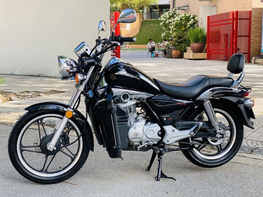 HONDA SHADOW 150 MÀU ĐEN CHÍNH CHỦ ÍT ĐI 2024. Mua bán Xe máy tại Quận Nam Từ Liêm Hà Nội được đăng bởi LÊ THANH hình 2