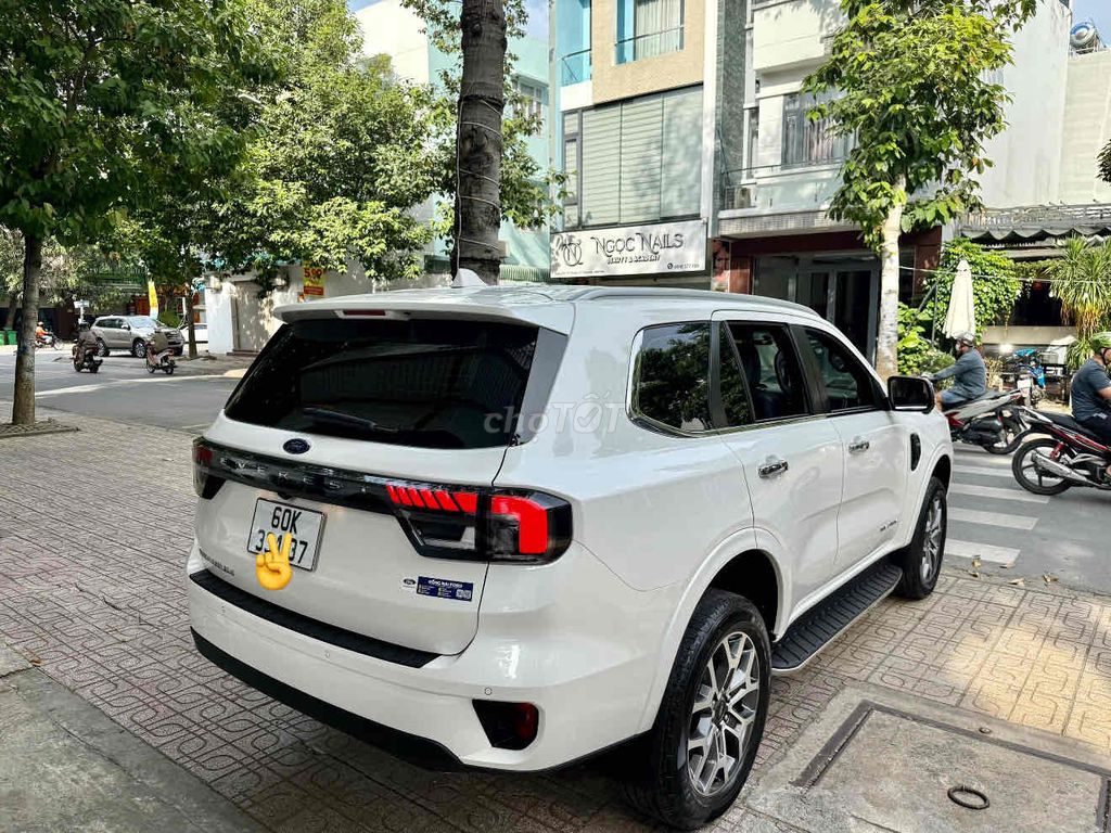 Ford Everest 2024 Titanium 2.0 AT 4x2 - 41000 km. Mua bán Ô tô tại Thành phố Biên Hòa Đồng Nai được đăng bởi Peacemaker hình 3