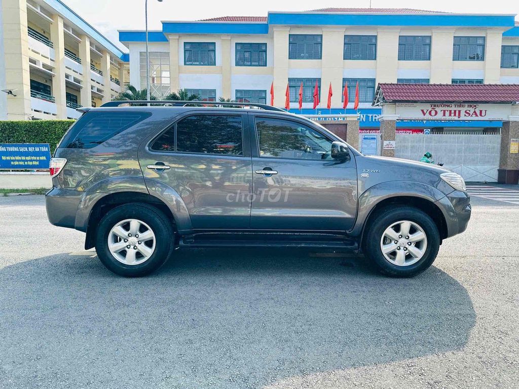 Toyota Fortuner 2010 2.7V 4x4 AT -. Mua bán Ô tô tại Quận 1 Tp Hồ Chí Minh được đăng bởi AUTO 380 hình 4