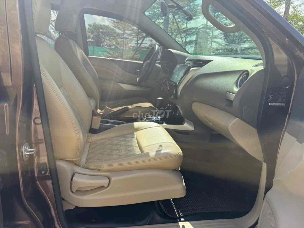 Nissan Navara 2017 EL 2.5 AT 2WD - 180000 km. Mua bán Ô tô tại Quận Hà Đông Hà Nội được đăng bởi Đỗ Tiên  hình 12