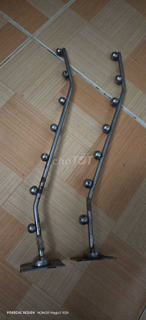 Móc treo quần áo Thép mạ inox Bạc 7 bi gắn tường. Mua bán Nội thất, đồ gia dụng khác tại Thành phố Châu Đốc An Giang được đăng bởi Jack hình 1